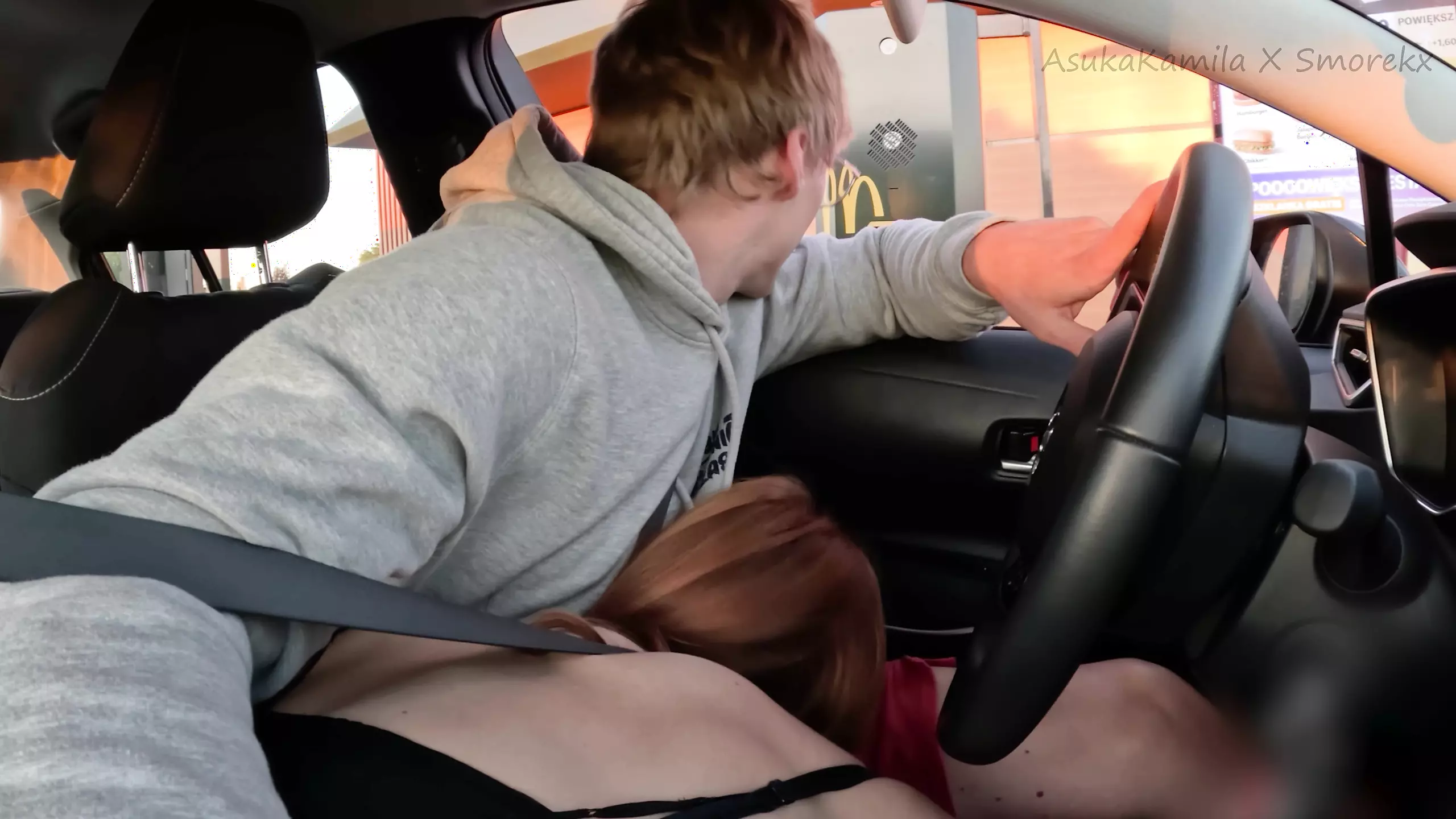 BLOWJOB IN MCDONALD'S DRIVE THRU