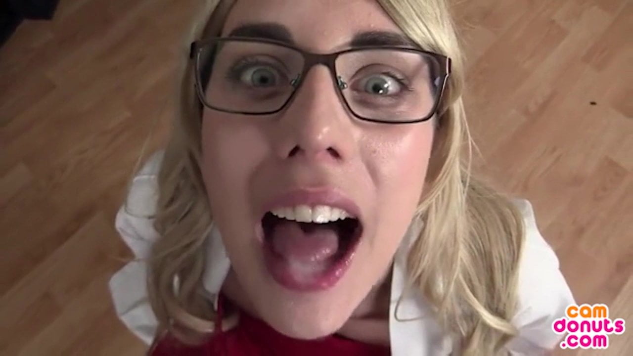 Nerdy blonde loves to swallow every drop