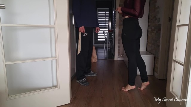 Horny MILF in yoga pants has no money to pay the delivery guy - quickie sex with clothes